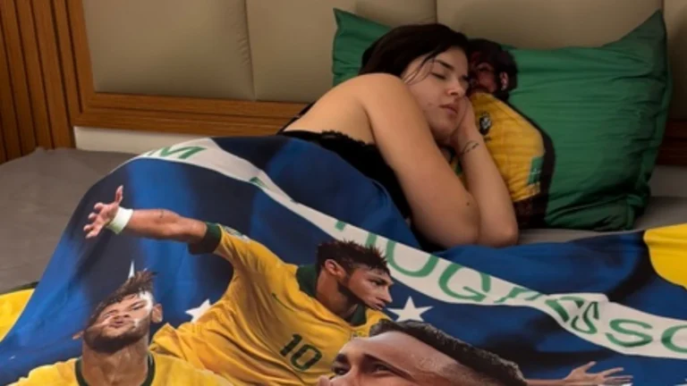 Modelo personaliza roupas de cama com fotos de Neymar para Copa; veja valor