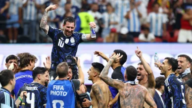 Federação Argentina paralisa futebol nacional para receber seleção pós-Copa