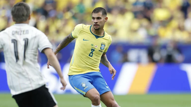 Bruno Guimarães rebate favoritismo do Brasil e fala sobre mudança de função