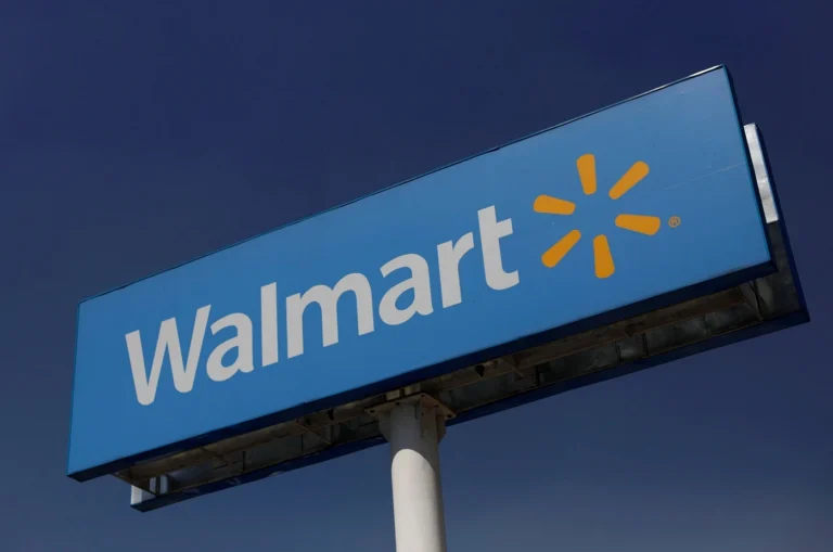 Walmart oferece “visitas guiadas” e lojas viram atração da Copa nos EUA