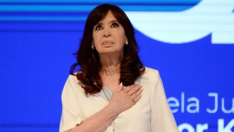 Cristina Kirchner contrata advogado brasileiro para reverter condenação