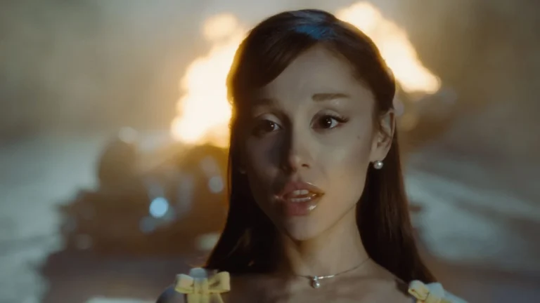 Ariana Grande processa hackers por “roubo de conteúdo inédito”