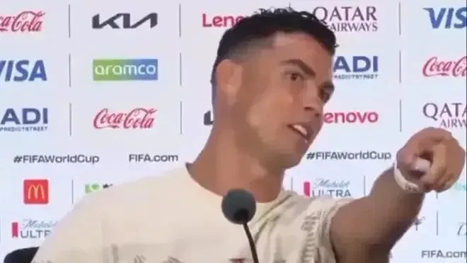 Cristiano Ronaldo alfineta jornalista brasileiro: 