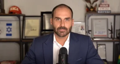Eduardo Bolsonaro diz que Michelle foi 