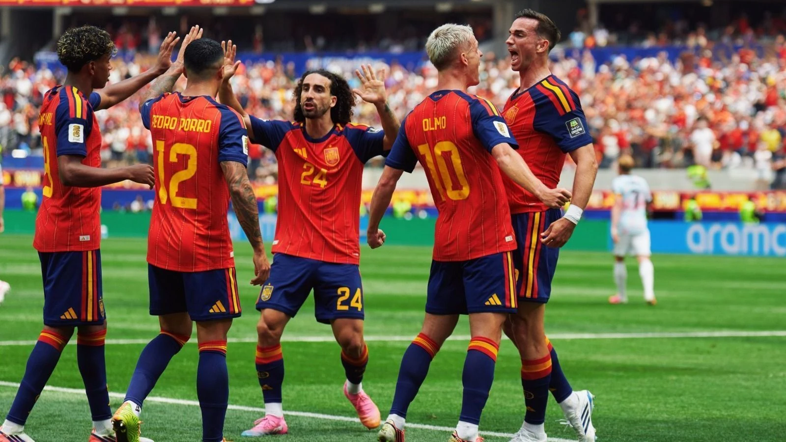 Classificada, Espanha fica próxima de recorde histórico entre seleções