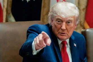 Trump assina decreto para ajustar tarifas sobre importações de alumínio