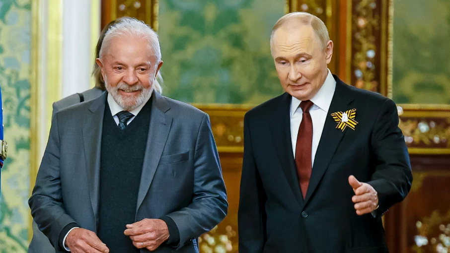 Lula trata de guerra na Ucrânia com Putin após pedido de Zelensky