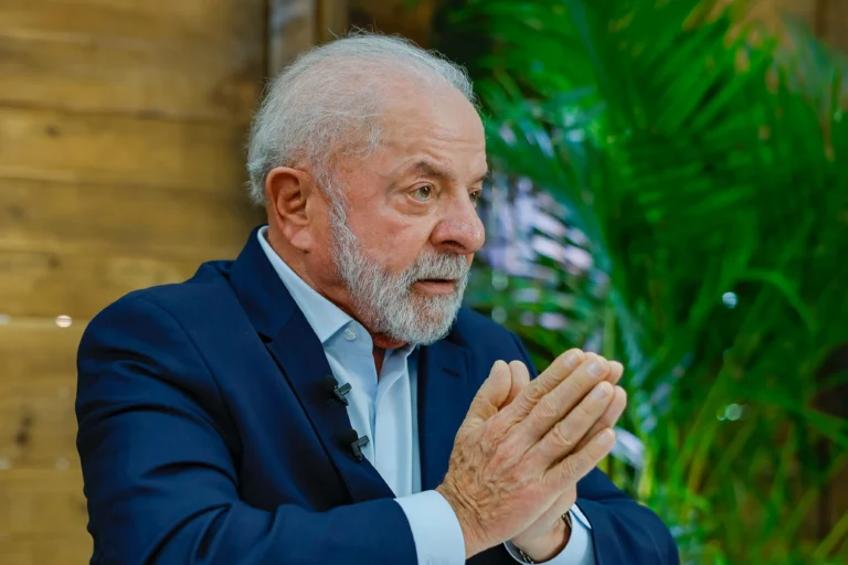 Por voto jovem, Lula iniciará maratona de podcasts