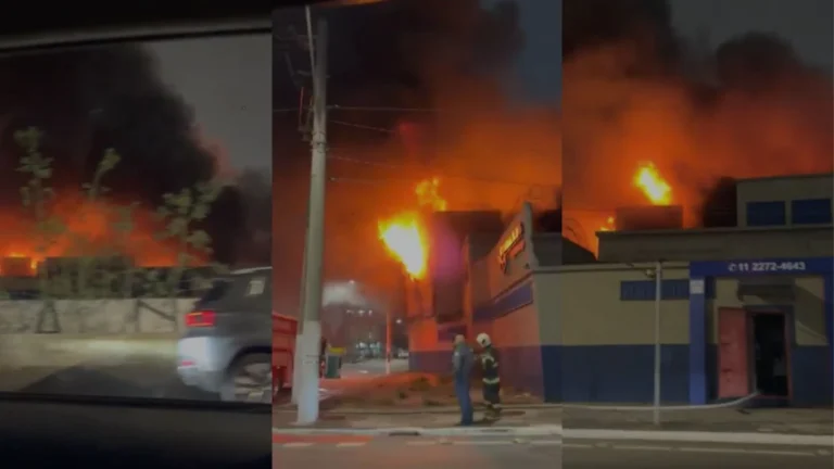 Incêndio toma conta de prédio comercial em SP e bombeiros tentam controlar