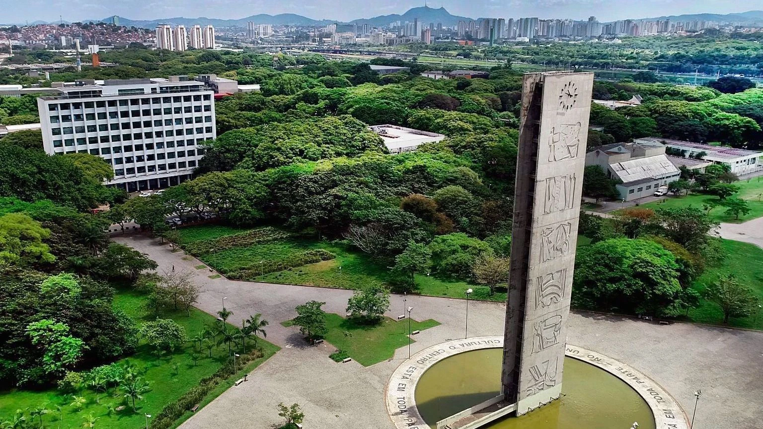 Justiça manda USP rematricular aluno após suposta fraude em cota racial