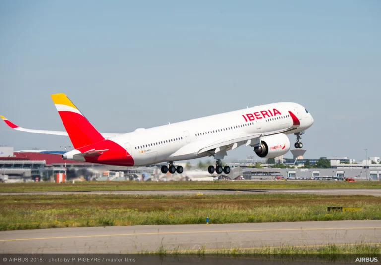 Avião da Iberia faz pouso de emergência em Guarulhos após urgência médica