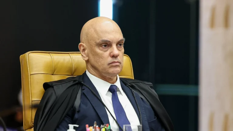 Análise: ala pró-Moraes tenta deslocar pressão para Mendonça