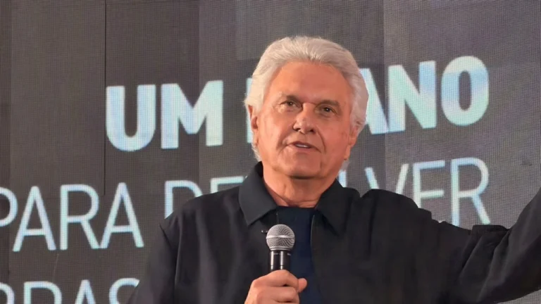 Caiado diz que Lula e Flávio estão “jogando abaixo” debates presidenciais