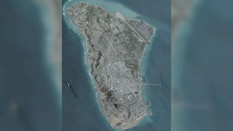 EUA atacam petroleiros iranianos perto da Ilha de Kharg