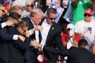 Homem baleado em comício de Trump em 2024 morre dois anos após ataque