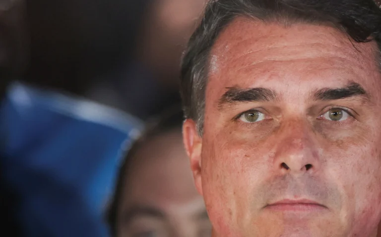 Vans, ex-agente da Mossad e jato estrangeiro: os detalhes da fuga de Flávio