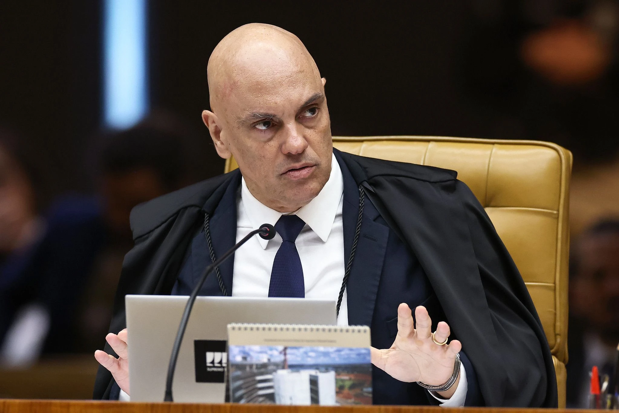 Encontro entre Moraes e cúpula da PF amplia tensão dentro do STF