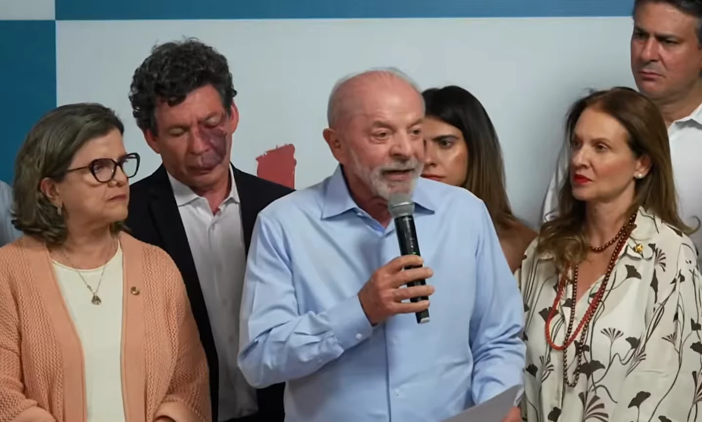 Corte no Orçamento significa meter a mão no bolso do trabalhador, diz Lula