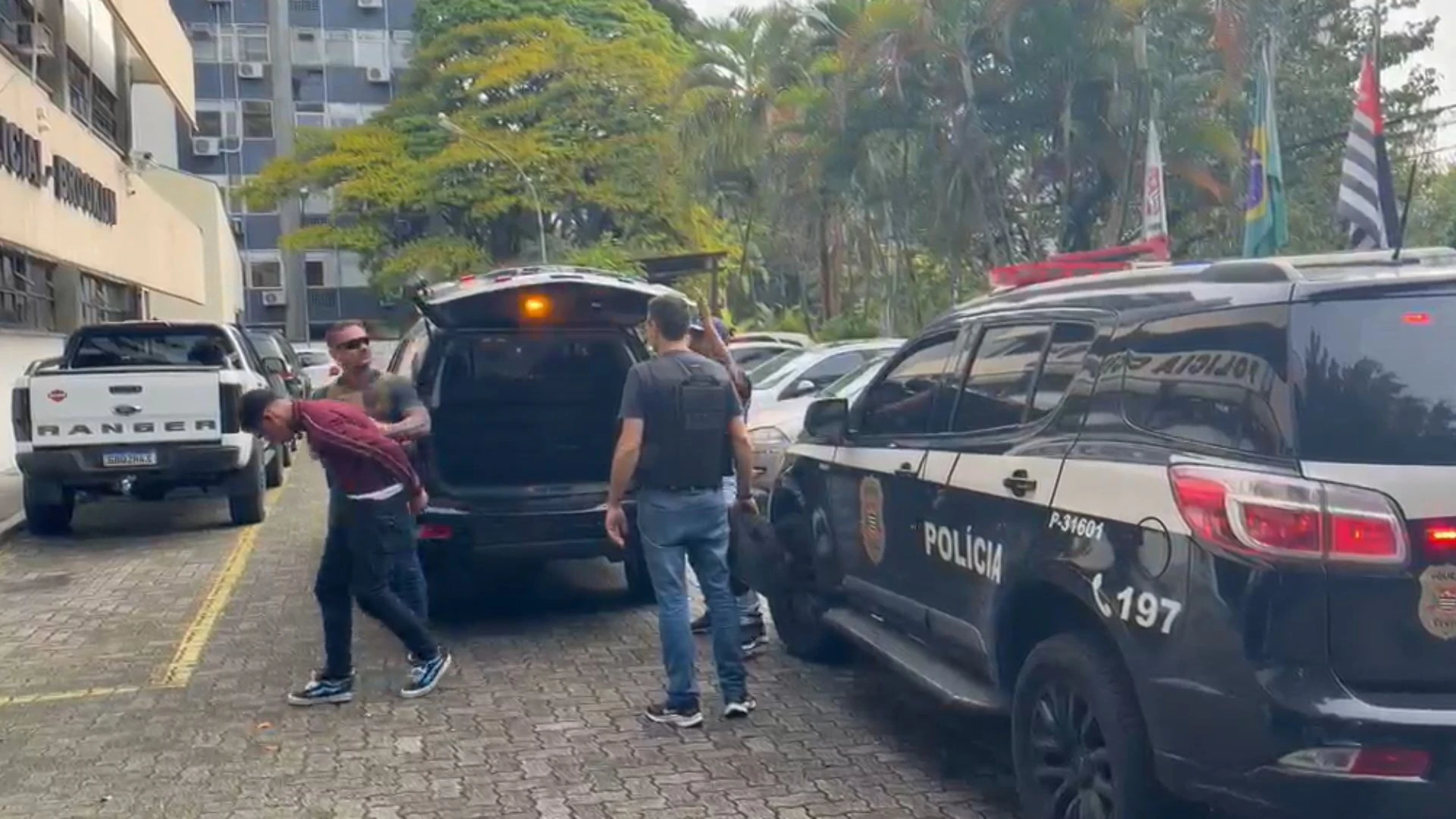 Quebra-vidro: suspeito de roubar celular de influenciadora é preso em SP