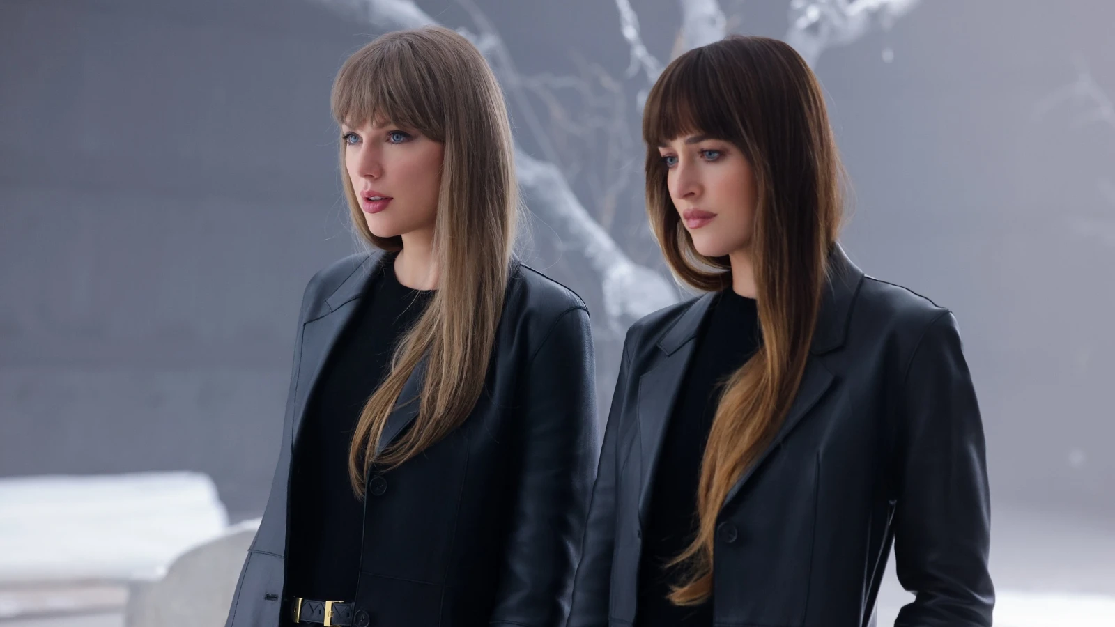 Dakota Johnson elogia Taylor Swift nos bastidores de novo videoclipe